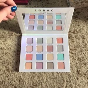 Beauties who brunch palette